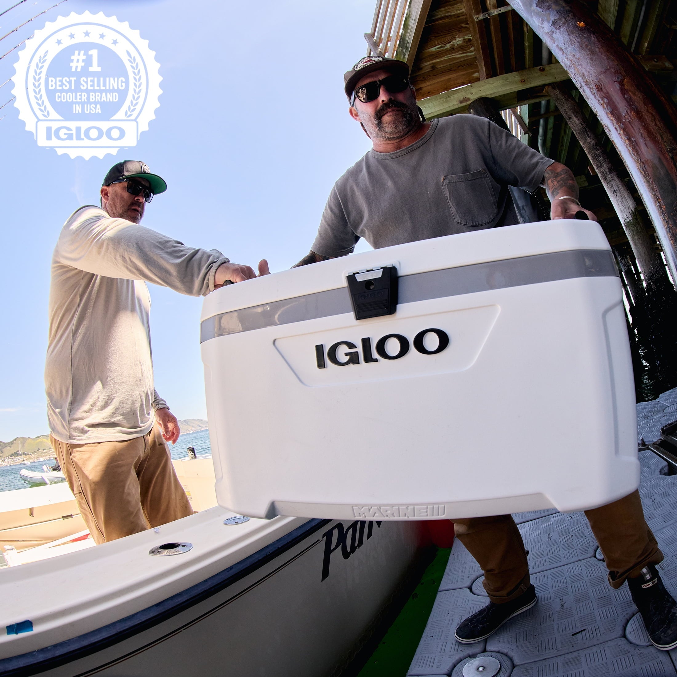 70 Qt Latitude Marine Ultra, White and Moonscape